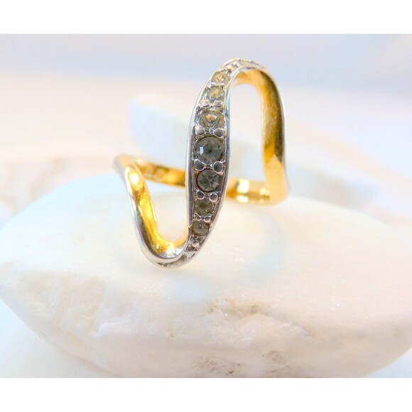 Vintage Cocktail Ring 18KT GE Simulated Diamonds Size 4.75 Modernist - Picture 2 of 5